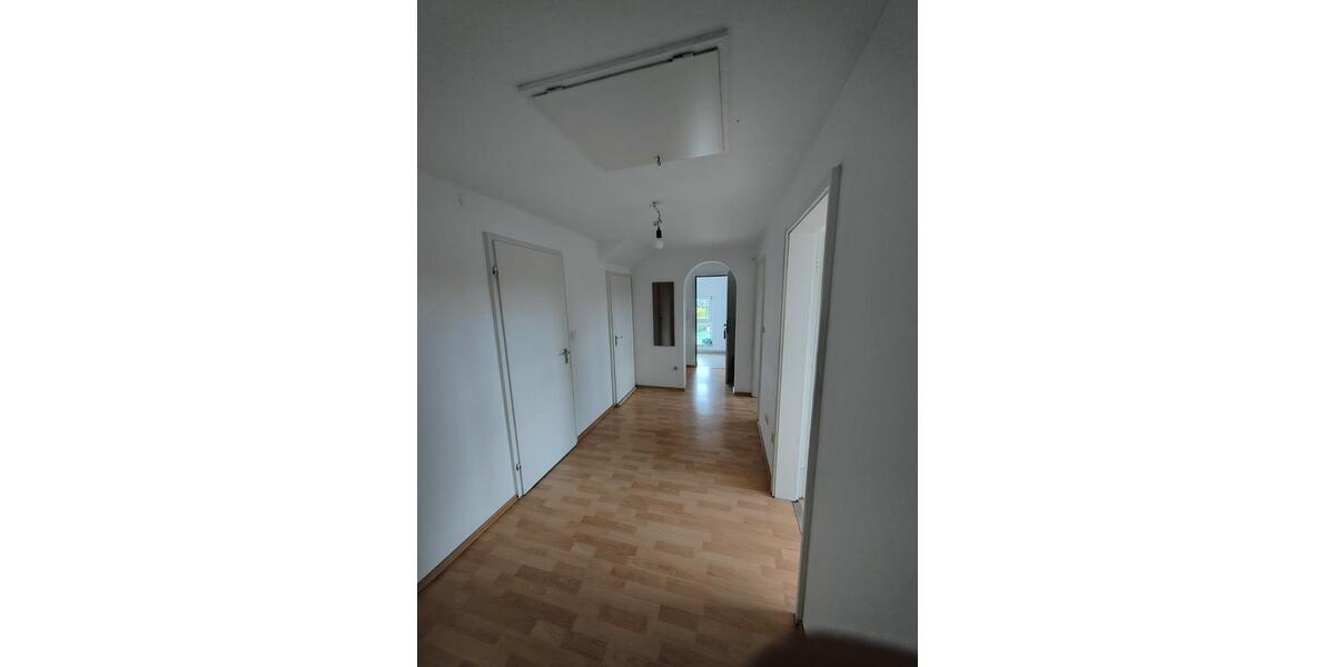 Dachgeschoßwohnung Erlangen Am Anger - 3 Zimmer, 45 m&sup2;, 700&euro; | Angebot:26549938
