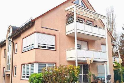 Großzügige 3-Zimmer-Eigentumswohnung mit Garage und 2 Stellplätzen 3 zimmer