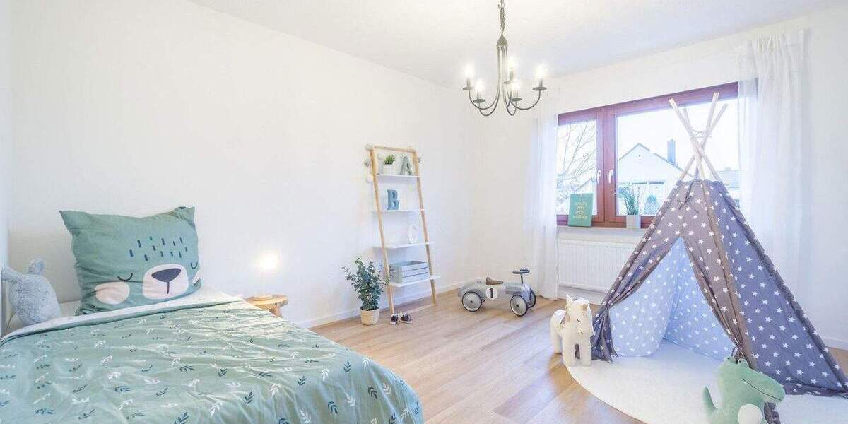 Sofort frei: Helles großzügiges Haus für die Familie in begehrter Lage in Nürnberg Thon 6 zimmer