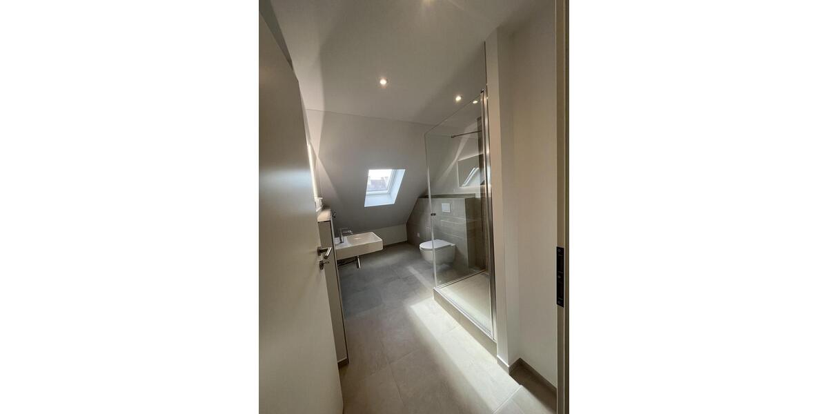 Dachgeschoßwohnung Nürnberg Gibitzenhof - 3 Zimmer, 58 m&sup2;, 960&euro; | Angebot:25652560