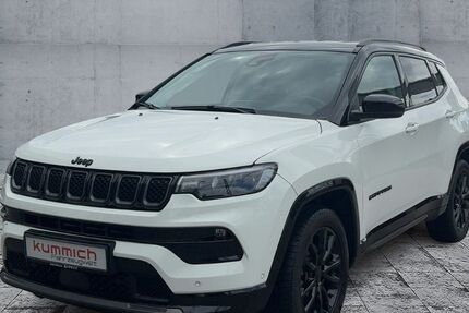 Jeep Compass 50.765 km 24.990 &euro; Fürth 90763