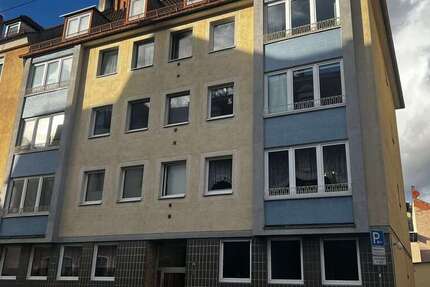 Haus zum Kaufen in Nürnberg 2.160.000 € 647.91 m² 28 zimmer