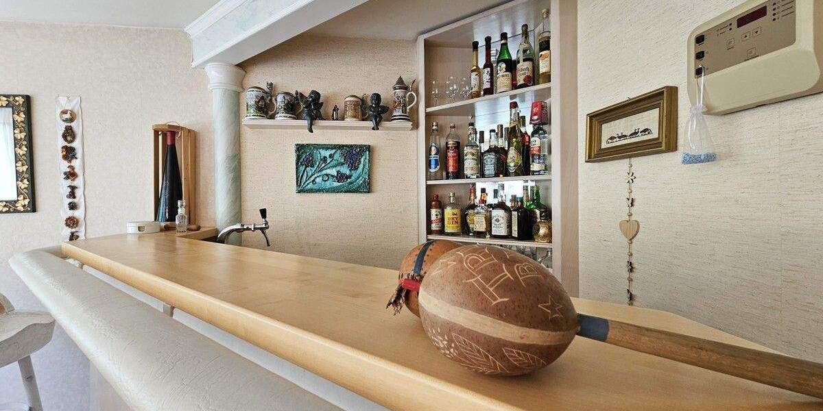 TOP WOHNLAGE-Nürnberg-Weiherhaus! Doppelhaushälfte mit Terrasse, Garten und Garage! 4 zimmer