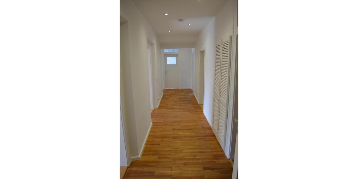 Etagenwohnung Nürnberg Hasenbuck - 3.5 Zimmer, 101 m&sup2;, 1.395&euro; | Angebot:26384424
