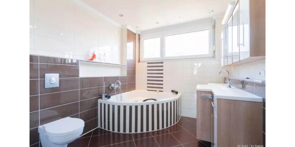 Reihenhaus Burgthann - 6 Zimmer, 132 m&sup2;, 659.000&euro; | Angebot:25859943