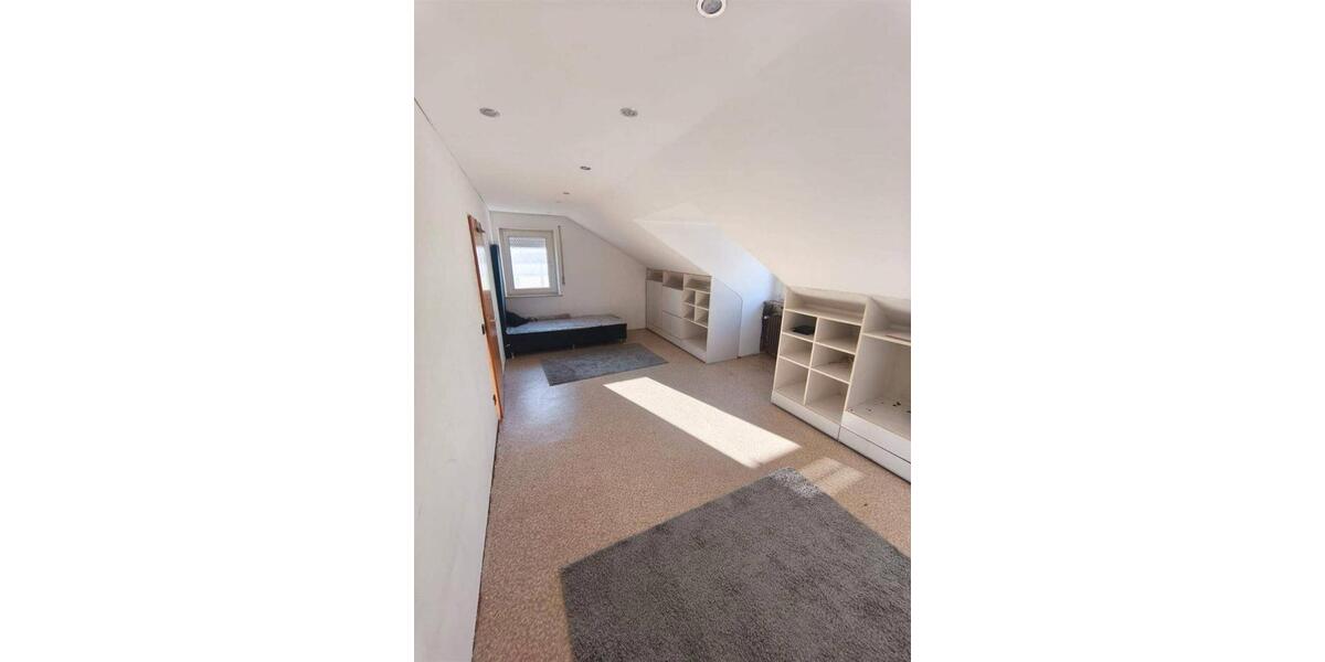 Reihenhaus Zirndorf - 6 Zimmer, 144 m&sup2;, 600.000&euro; | Angebot:27209548