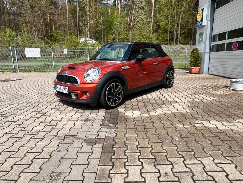 Mini Cooper S Cabrio 105.000 km 10.550 € Heroldsbach 91336