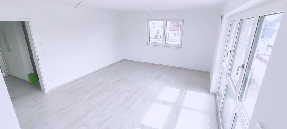 Nürnberg Großgründlach 2-Zimmer-NB-Whg mit Balkon & Stellplatz 2 zimmer