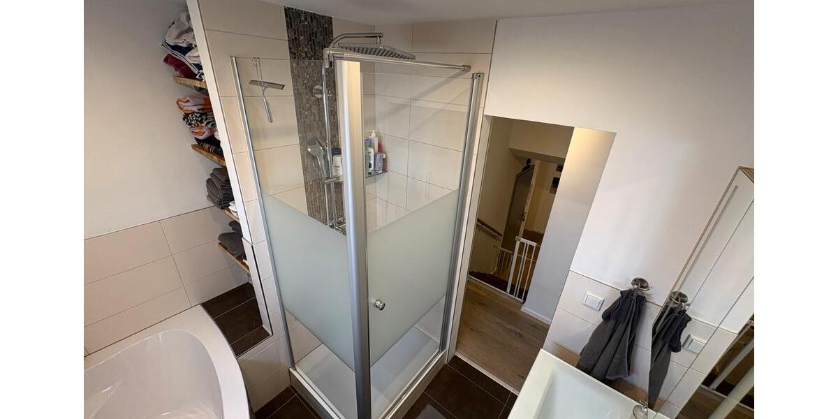 Großzügige Wohnung mit herrlichem Garten in begehrter Lage 3.5 zimmer