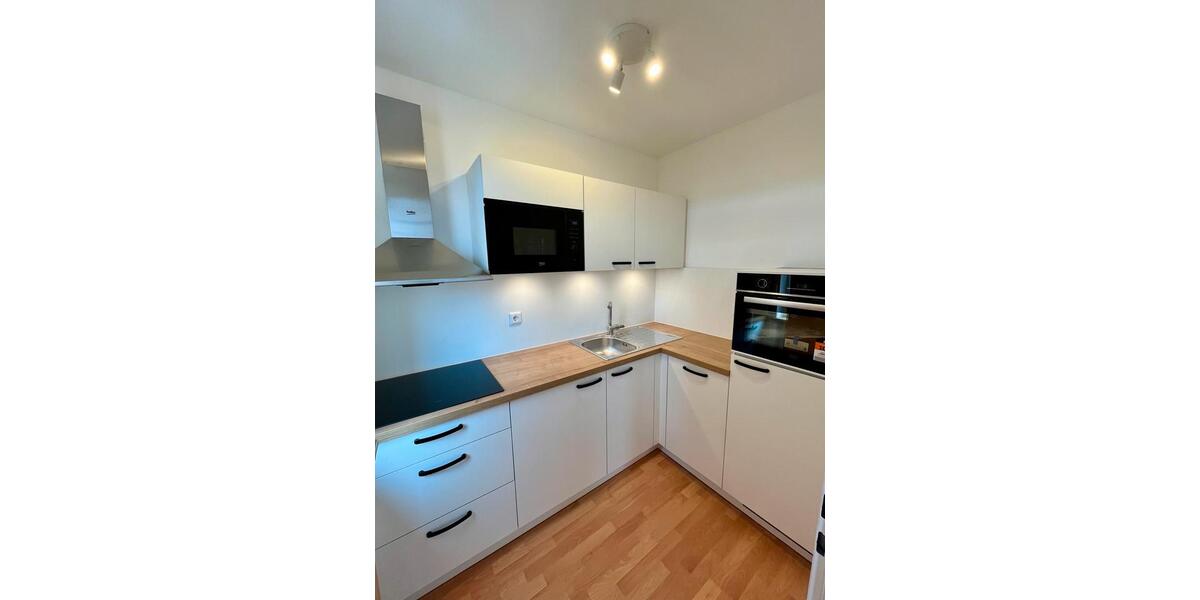 1,5 Zi. Whg. * zentrale & ruhige Lage * Neue Küche * Stellplatz 1.5 zimmer