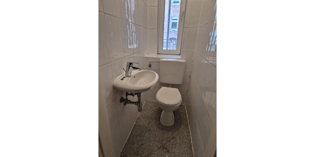 Zentrale charmante 2-Zimmer-Wohnung Balkon Badewanne Gäste-WC 2 zimmer