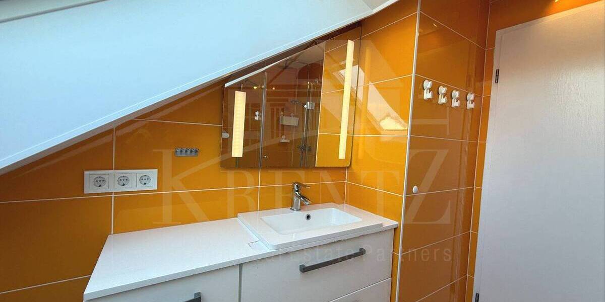 Mehrfamilienhaus, Wohnhaus Wendelstein Großschwarzenlohe - 9 Zimmer, 260 m&sup2;, 890.000&euro; | Angebot:26930525
