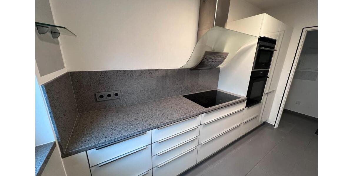 3 Zimmer Wohnung 74 m2 mit Balkon teilmöbliert + Einbauküche 3 zimmer