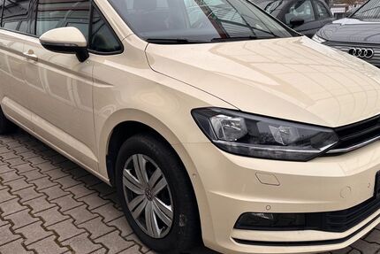 VW Touran 98.542 km 21.999 &euro; Zirndorf 90513