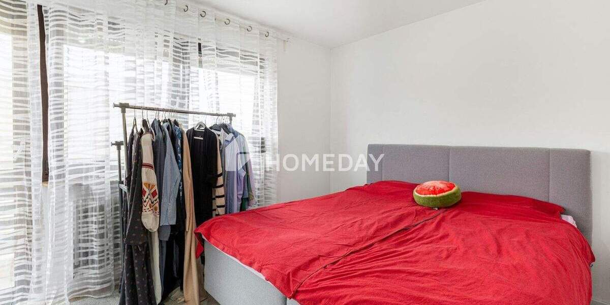 Reihenmittelhaus Erlangen Bruck - 7 Zimmer, 138 m&sup2;, 600.000&euro; | Angebot:25688306