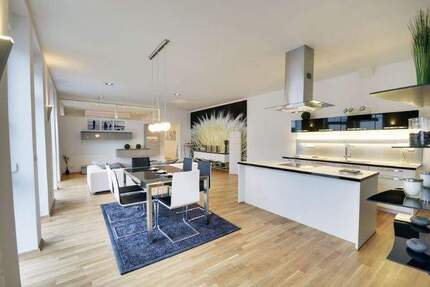 Wohnung Nürnberg Langwasser - 3 Zimmer, 94 m&sup2;, 1.457&euro; | Angebot:25628278