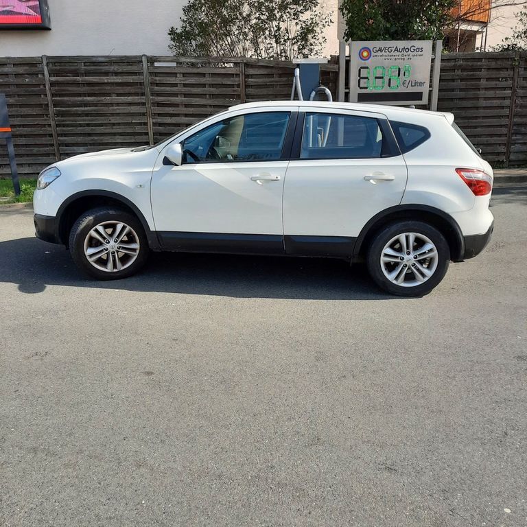 Nissan Qashqai 185.000 km 7.500 € Nürnberg 90451