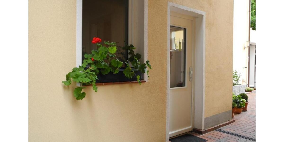 Erdgeschoßwohnung Roßtal - 1 Zimmer, 29 m&sup2;, 290&euro; | Angebot:25383598