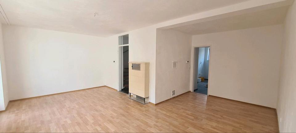 Reihenhaus Nürnberg Langwasser - 7 Zimmer, 98 m&sup2;, 398.000&euro; | Angebot:25781458