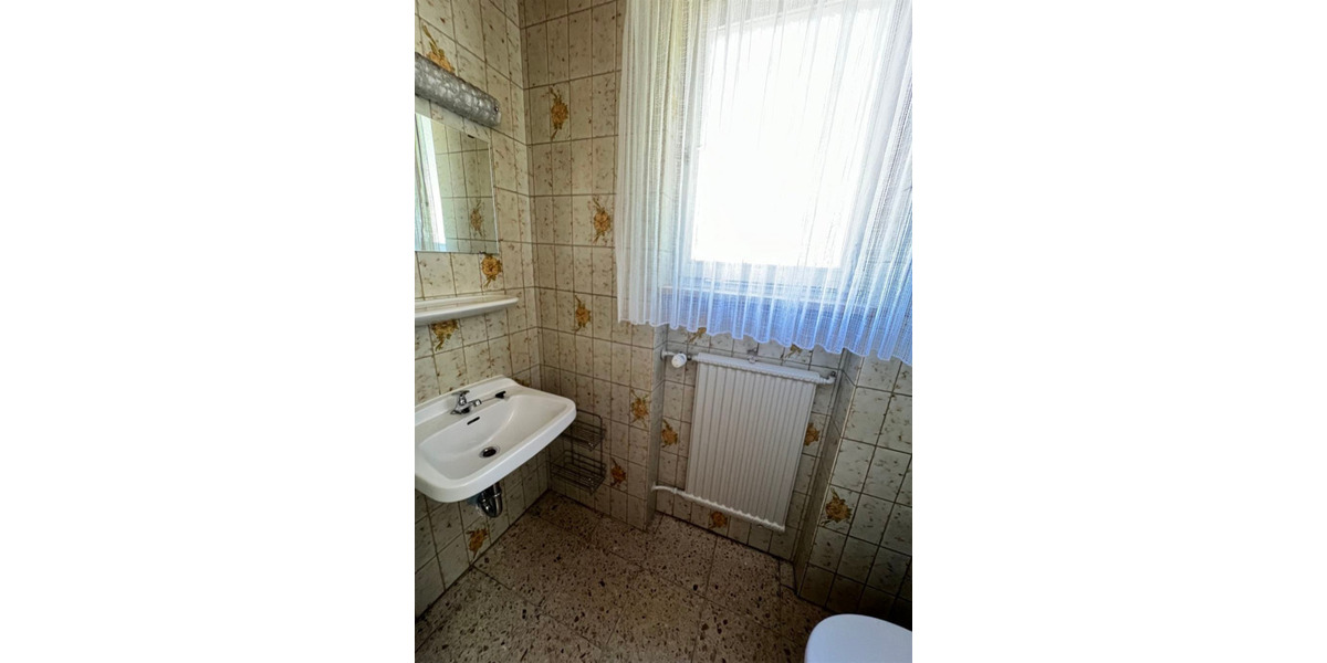 Grün + stadtnah! Nähe Rechenbergpark! Gepflegte DHH, idyllischer Garten, Ausbaupotential + Garage! 6 zimmer