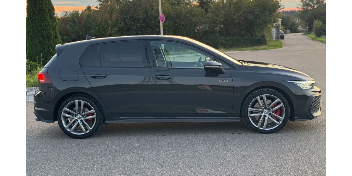 VW Golf 19.950 km 37.599 &euro; Postbauer-Heng 92353