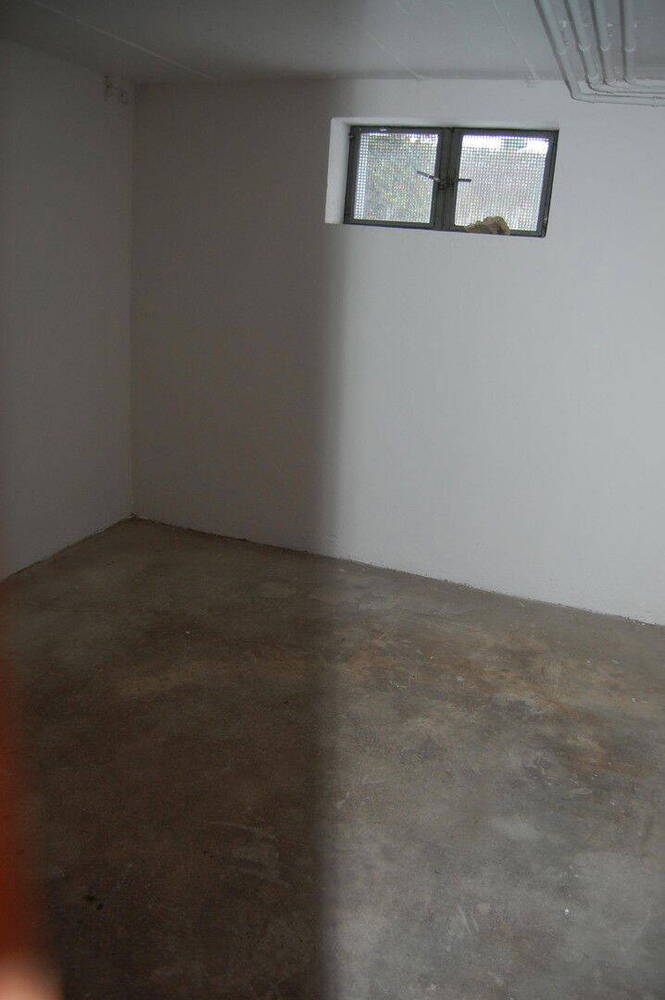 Sanierte große und helle 3 - Zimmer Wohnung in zentraler Lage!
