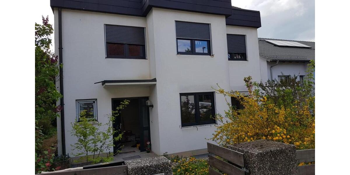Einfamilienhaus Cadolzburg - 6.5 Zimmer, 180 m&sup2;, 549.000&euro; | Angebot:27055055