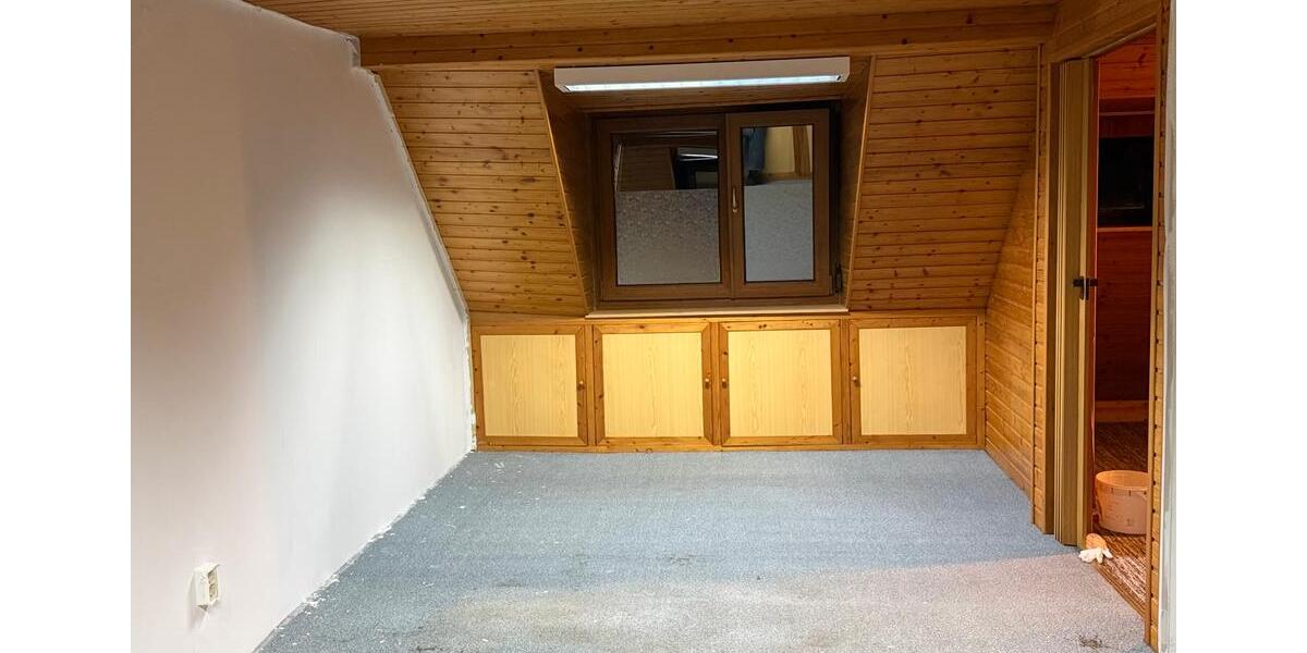 Reihenhaus Zirndorf - 5 Zimmer, 120 m&sup2;, 1.450&euro; | Angebot:27624280