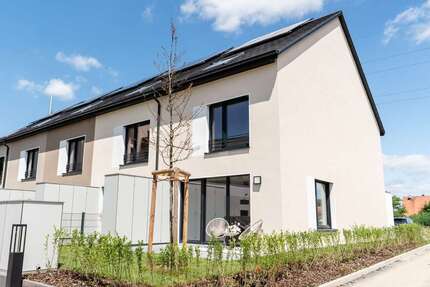 Haus Nürnberg Gebersdorf - 5 Zimmer, 145 m&sup2;, 2.370&euro; | Angebot:27179281
