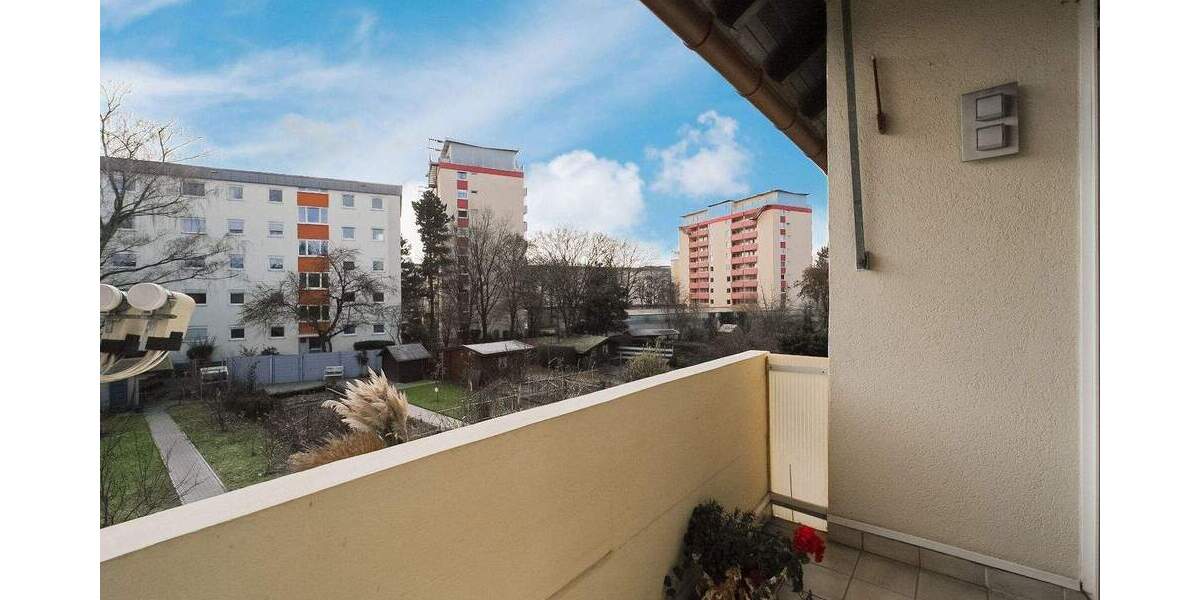 Reihenmittelhaus Nürnberg Gebersdorf - 5 Zimmer, 140 m&sup2;, 479.000&euro; | Angebot:25686369