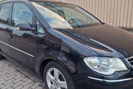 VW Touran 232.200 km 2.900 € Wendelstein 90530