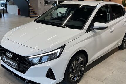 Hyundai i20 14.400 km 16.980 &euro; Forchheim 91301