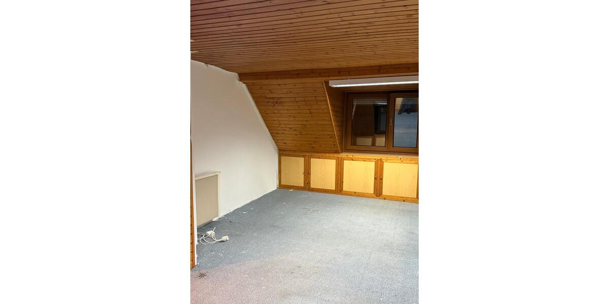 Reihenhaus Zirndorf - 5 Zimmer, 120 m&sup2;, 1.450&euro; | Angebot:27624280