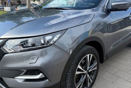 Nissan Qashqai 199.540 km 12.450 &euro; Fürth 90763