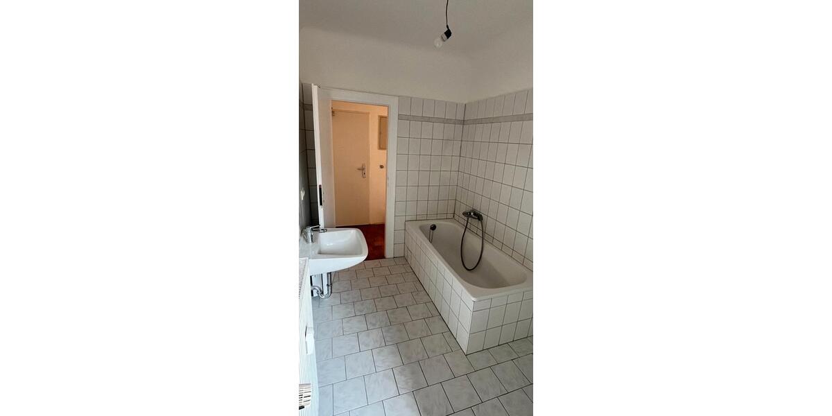 Etagenwohnung Nürnberg Sankt Leonhard - 4 Zimmer, 80 m&sup2;, 720&euro; | Angebot:27609555