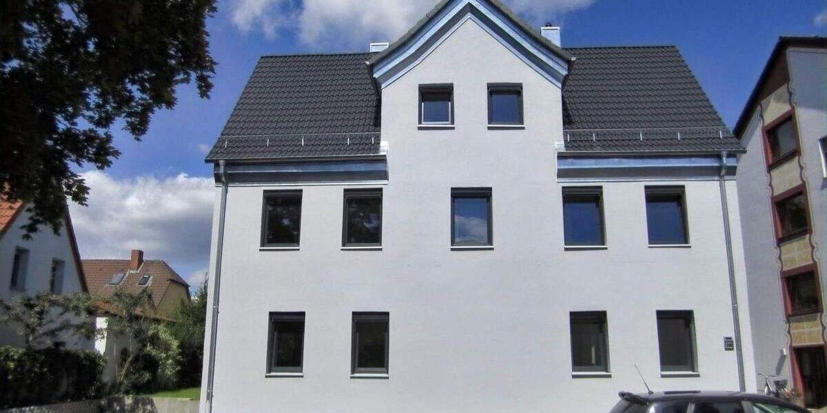 Moderne 3-Zimmer-Erdgeschoss-Wohnung mit Gartenanteil und PKW-Stellplatz in Nürnberg-Schniegling 3 zimmer