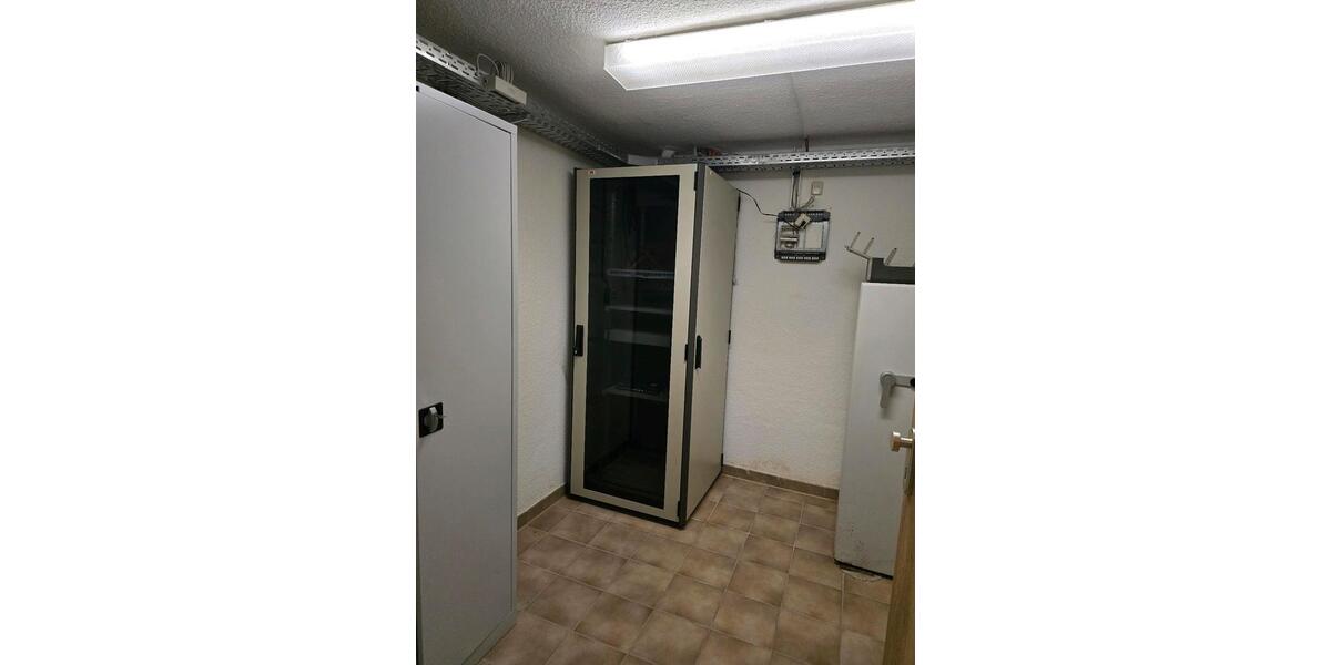 Gewerbeobjekt Schwaig Bei Nürnberg - 1.500&euro; | Angebot:24664953