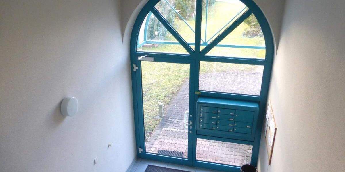 ENTSPANNUNG PUR! Moderne, helle 3 ZW (3. OG, Lift) mit Wintergarten, EBKü., TG-Stellplatz in ruhiger, grüner Lage direkt am Volkspark Marienberg. 3 zimmer