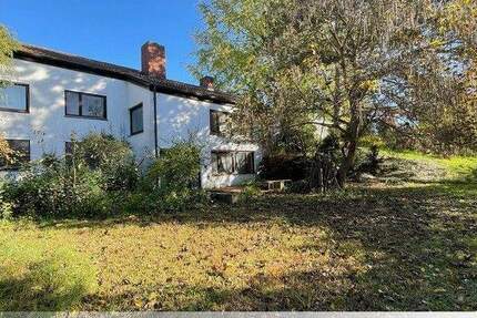 XXL-Traumgrundstück am Wiesengrund (Sanierungsobjekt oder Neubebauung) in Fürth-Espan 7 zimmer