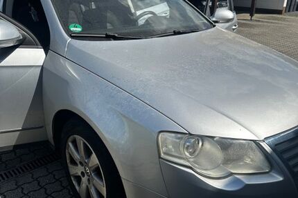 VW Passat 244.000 km 2.700 &euro; Feucht 90537