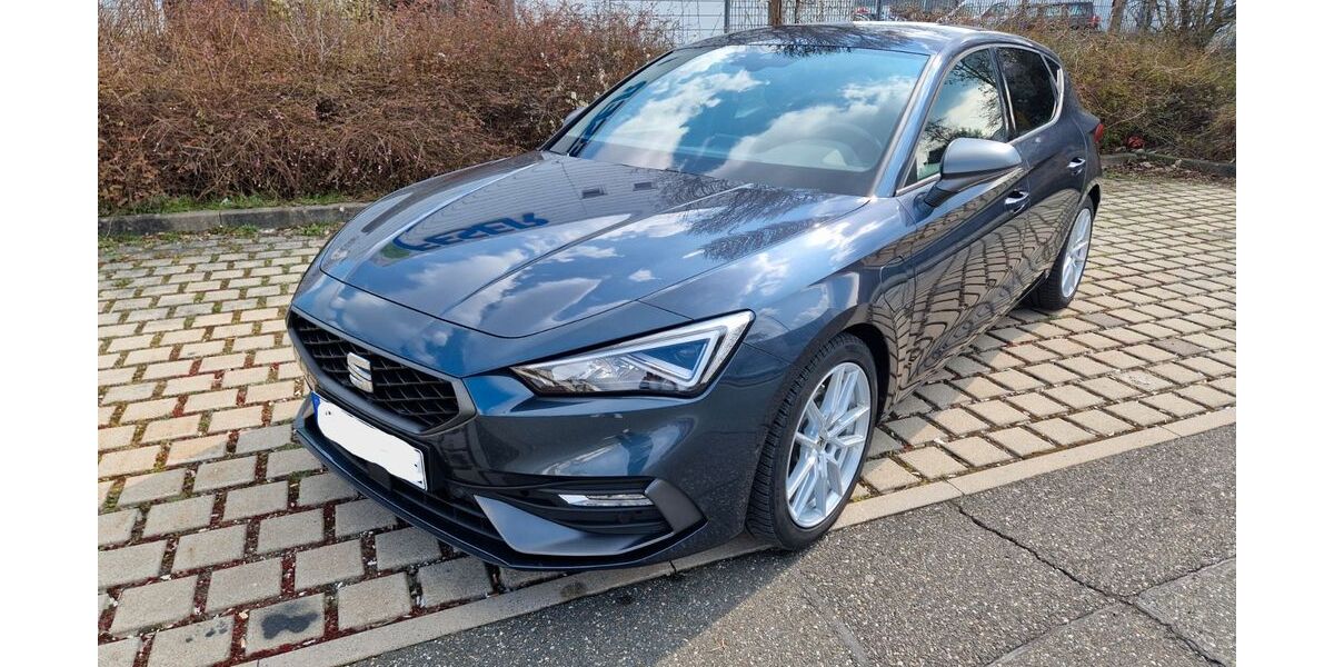 Seat Leon 57.352 km 22.000 &euro; Nürnberg 90473
