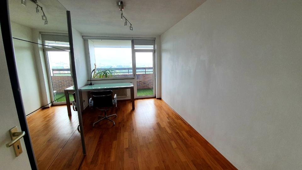 Traumhafte 4 Zimmerwohnung im 14. OG mit Blick über Wöhrder See 4 zimmer