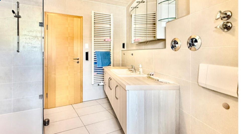 Dachgeschoßwohnung Schwabach - 3 Zimmer, 80 m&sup2;, 960&euro; | Angebot:25782811