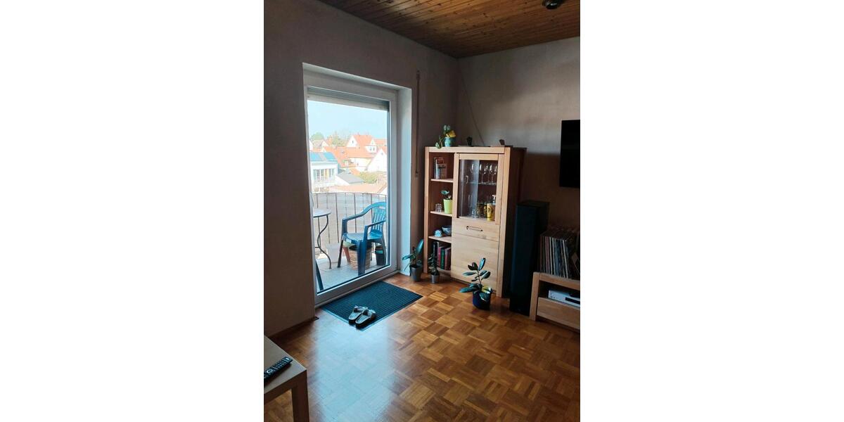 Dachgeschoßwohnung Nürnberg Eibach - 2.5 Zimmer, 62 m&sup2;, 800&euro; | Angebot:26226856