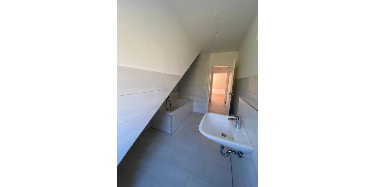 Dachgeschoßwohnung Erlangen Bruck - 2 Zimmer, 59 m&sup2;, 1.000&euro; | Angebot:26413568