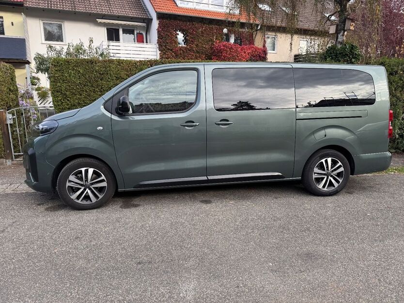 Peugeot Traveller 8.000 km 44.695 € Röthenbach 90552
