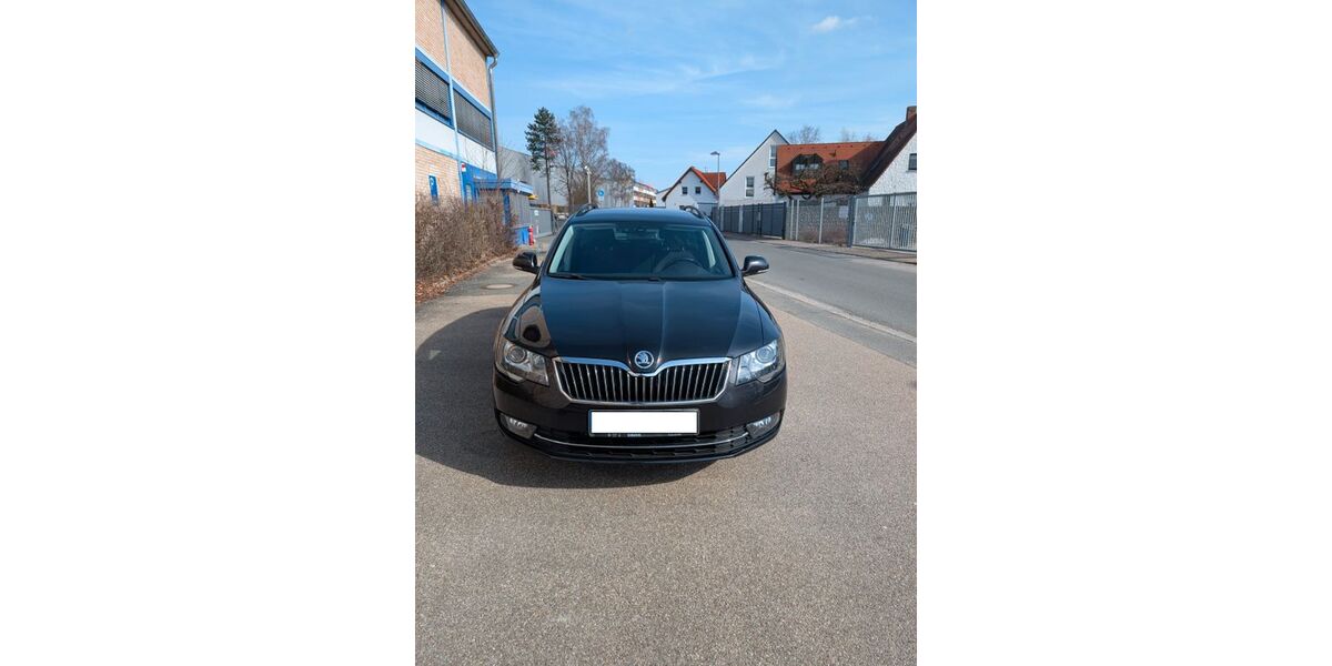 Skoda Superb 235.000 km 8.500 &euro; Feucht 90537