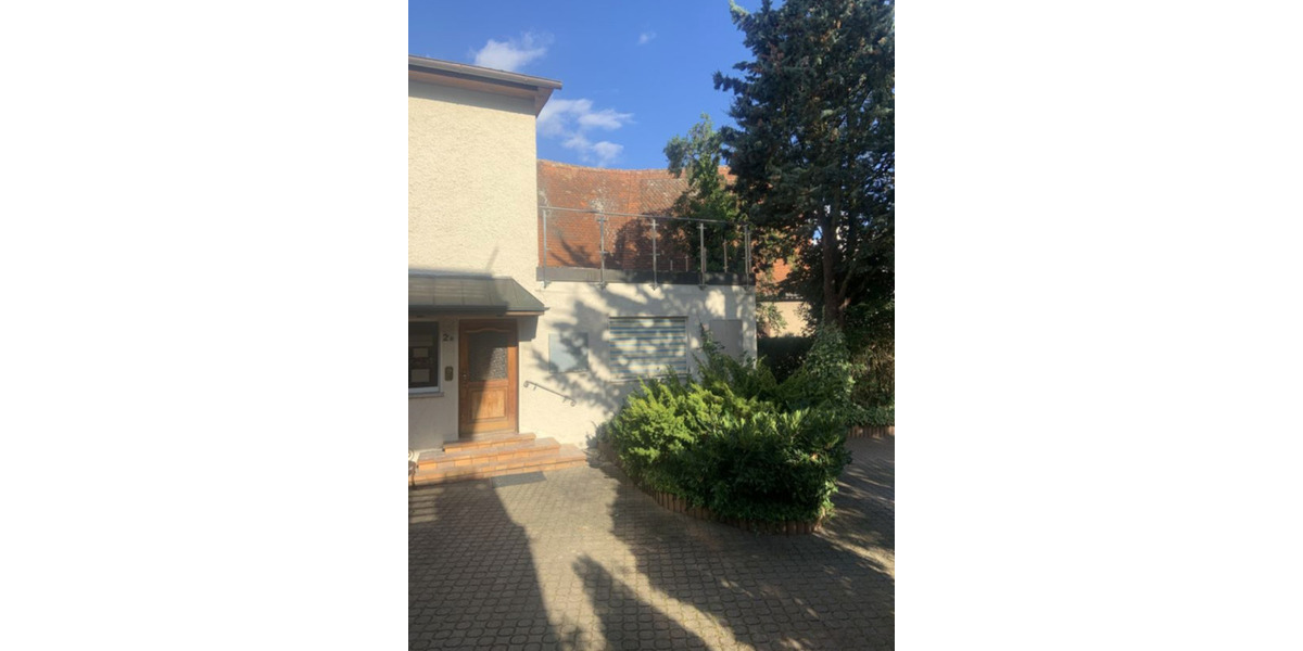 Etagenwohnung Nürnberg Almoshof - 4 Zimmer, 110 m&sup2;, 1.200&euro; | Angebot:24818035