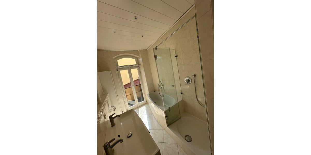 Etagenwohnung Nürnberg Rabus - 5 Zimmer, 122 m&sup2;, 470.000&euro; | Angebot:27116887