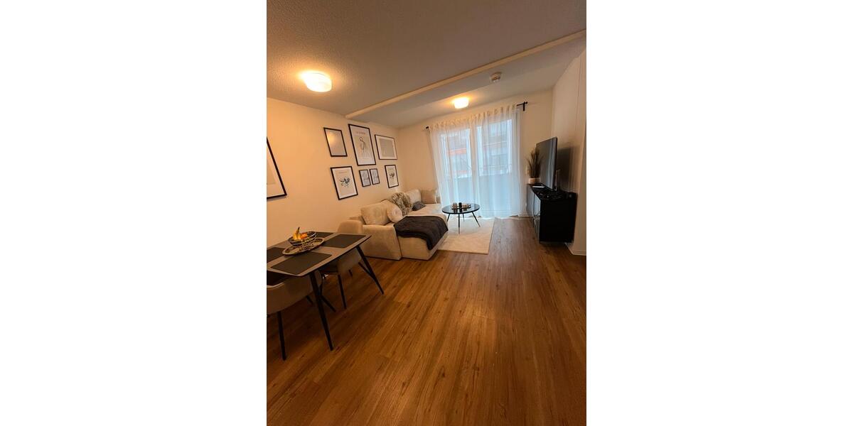 Möbilierte 1,5 Zi Neubau Whg mit EBK, Balkon u Tiefgarage 1.5 zimmer